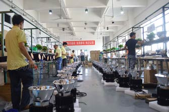 LED塔吊燈生產圖 